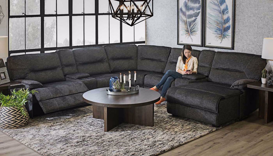 Picture of Pacifica 7-Piece Right Chaise Sectional