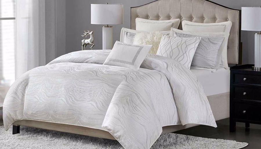 Hollywood Glam Comforter Set - Home Zone Furniture - Furniture Stores ...