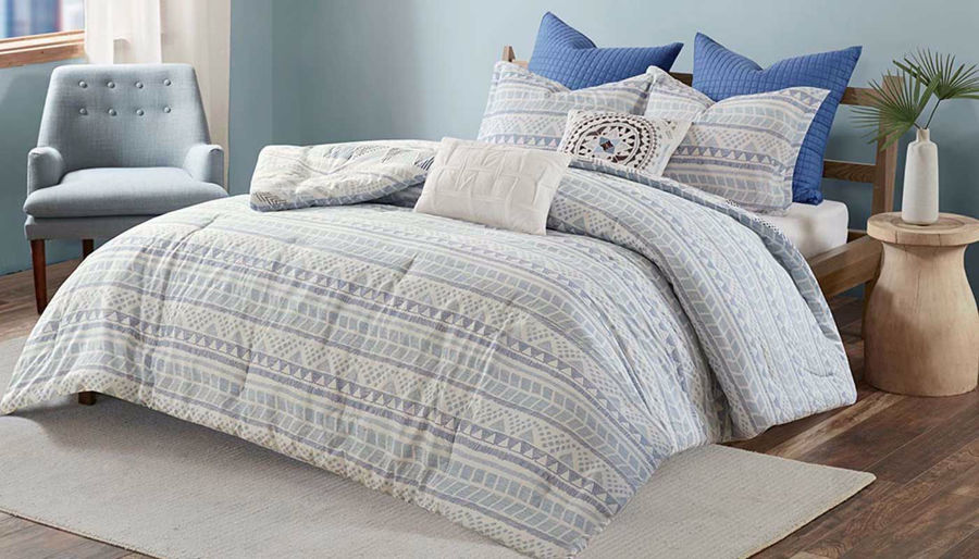 Picture of Rochelle Reversible King 7-Piece Comforter Set