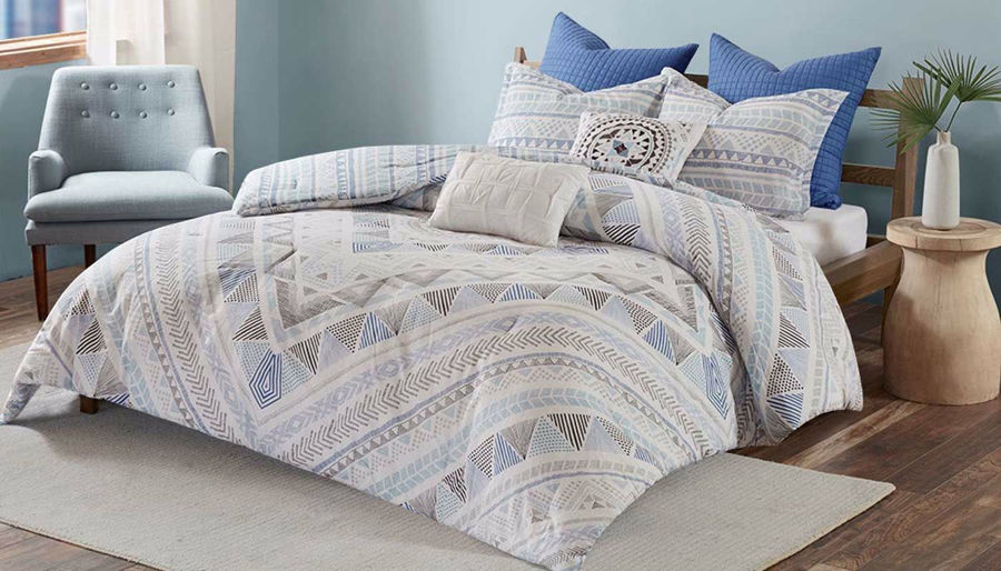 Picture of Rochelle Reversible King 7-Piece Comforter Set