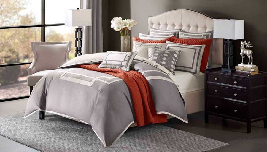 Imagen de Savoy King 9-Piece Comforter Set
