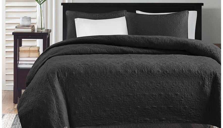 Picture of Quebec Reversible Coverlet