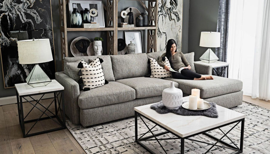 Picture of Bristol Sectional with Right Arm Facing Chaise