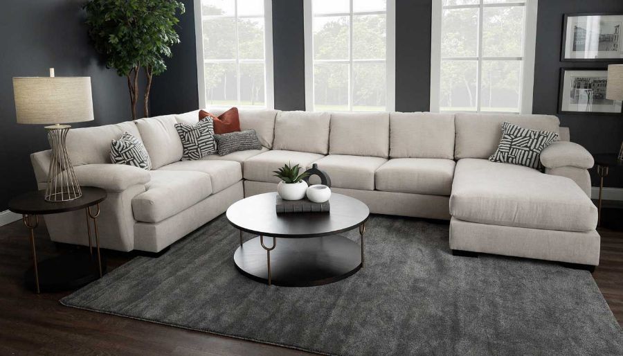 Imagen de Davenport II Sectional with Right Arm Facing Chaise