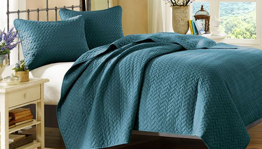 Picture of Velvet Touch Teal Coverlet Set Queen
