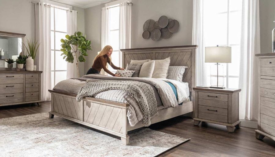 Picture of Bear River White Queen Bed, Dresser, Mirror & Nightstand