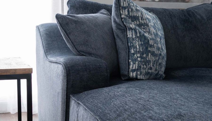 Imagen de Spartan Navy Sectional with Left Arm Facing Chaise