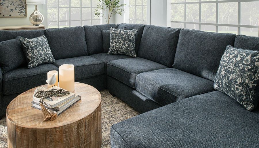 Picture of Abbott Sectional with Right Arm Facing Chaise