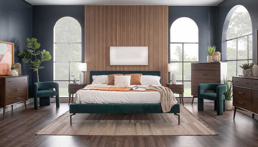 Imagen de Andes Verde King Bed, Dresser, Mirror & Nightstand
