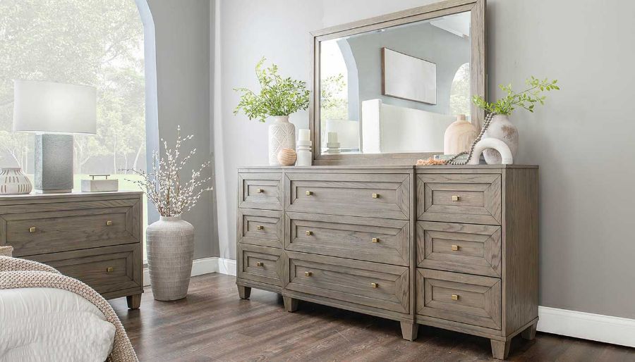 Picture of Lot Queen Bed & Marilyn Dresser, Mirror, Nightstand & Chest