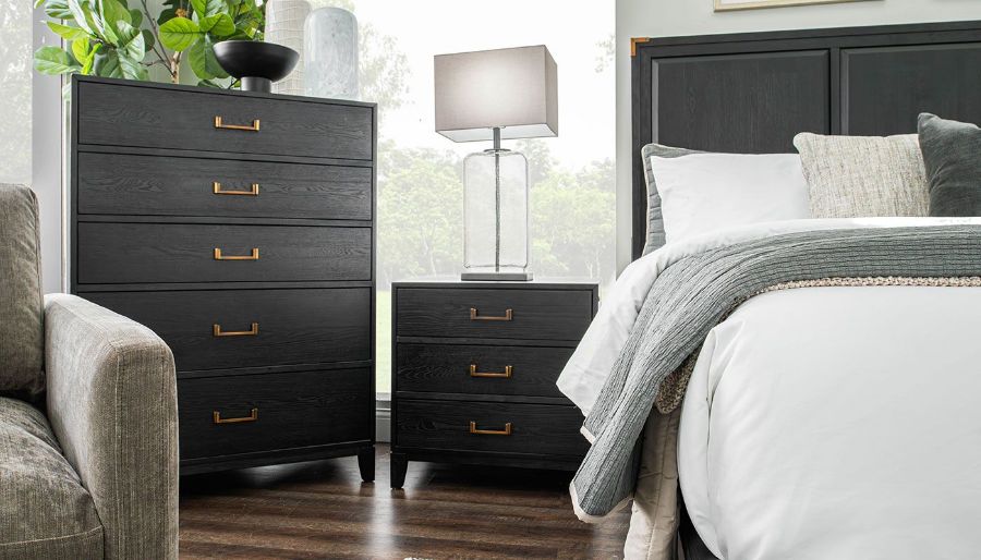 Picture of Carmen Nightstand with 3 Drawers