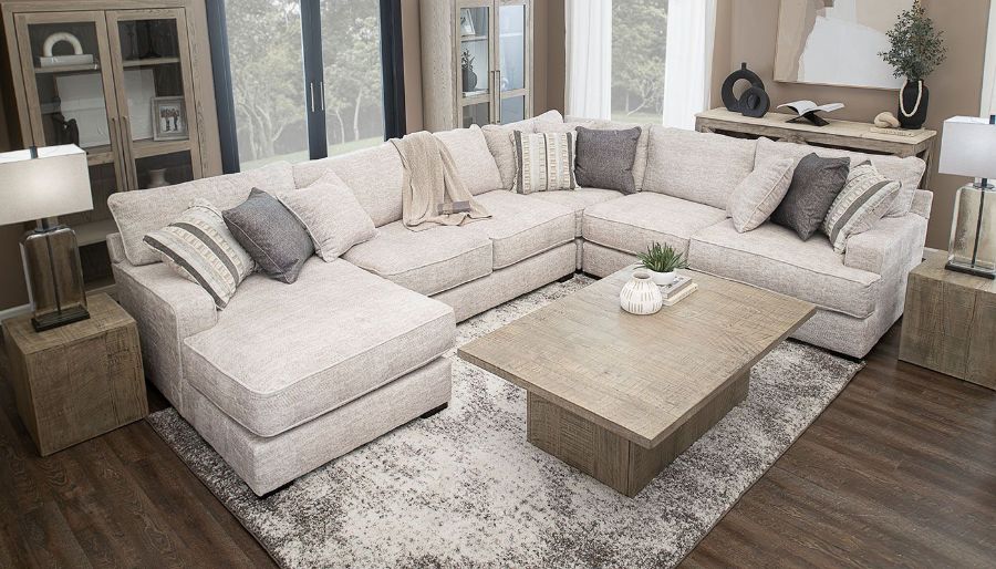 Picture of Pleasant Valley 4-Piece Sectional with Left Arm Facing Chaise