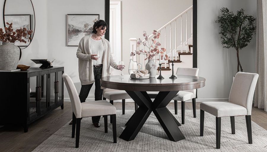 Imagen de Navarro Dining Height Table & Chairs